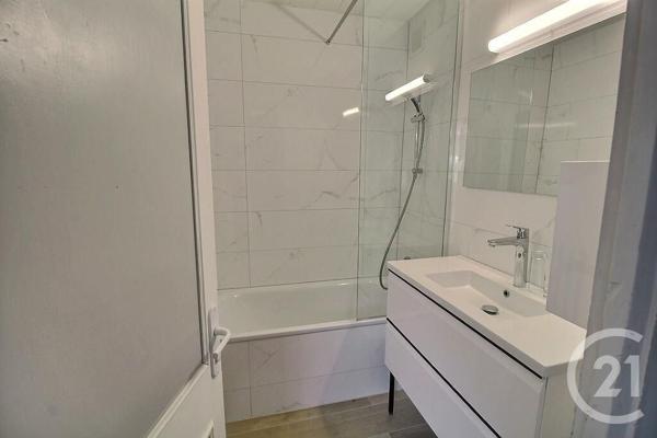 Maison à vendre  6 pièces - 192,36 m2 CRANVES SALES - 74