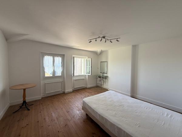 Royan (17200) 

CENTRE VILLE DE ROYAN MAISON DE VILLE