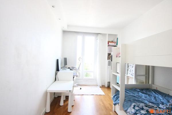 **Antony (92160) – Appartement 4 pièces de 65 m² avec balcon, au cœur d'une résidence verdoyante**