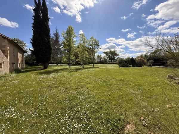 Domaine de caractère sur 15 hectares aux portes du Gers