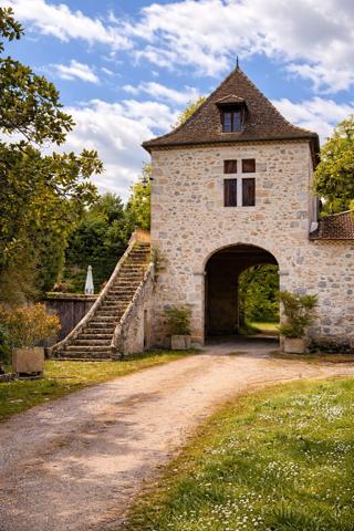 Domaine de caractère sur 15 hectares aux portes du Gers