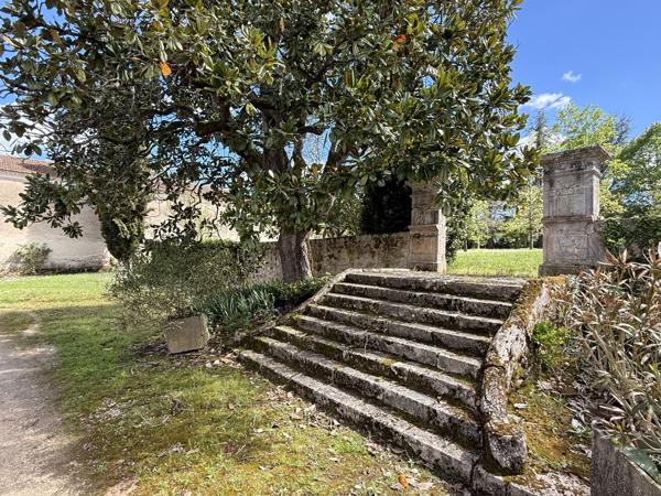 Domaine de caractère sur 15 hectares aux portes du Gers