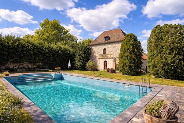 Domaine de caractère sur 15 hectares aux portes du Gers