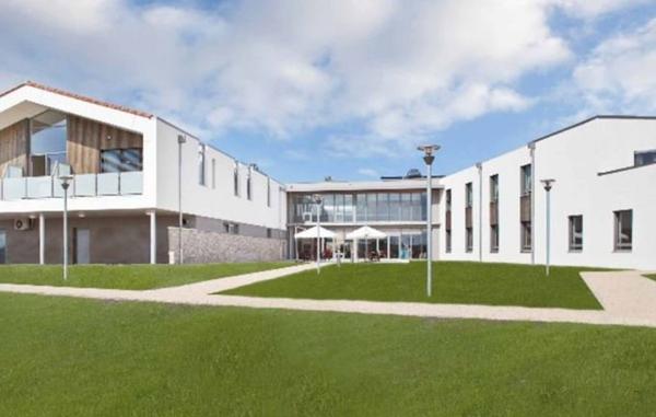 INVESTISSEMENT LOCATIF  Lamontjoie  Résidence EHPAD Louis IX - 5,44 % de rentabilité