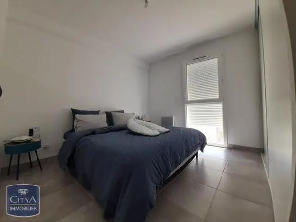 Appartement à louer 3 pièces 59.3m² Nîmes (30000)