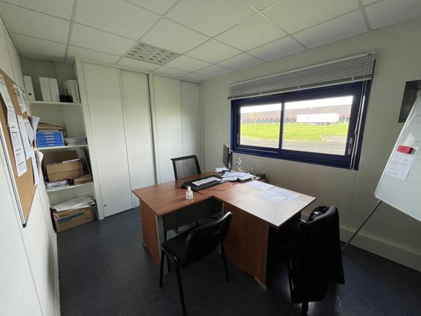 Vente d'un bâtiment de Bureaux 610 m2 et Terrain 9741 m2 à Meung-sur-Loire - Zone d'Activité Synergie