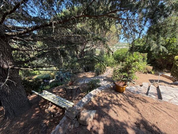 Maison à vendre 5 pièces LES ISSAMBRES (83)