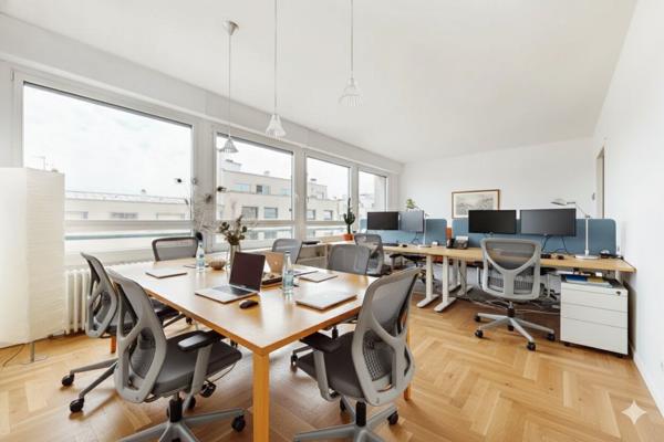 Bureaux à louer centre de Nantes espace lumineux avec cuisine équipée