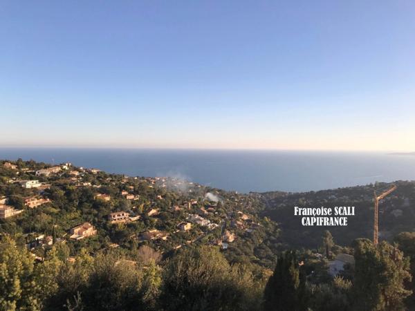 Maison à vendre 5 pièces LES ISSAMBRES (83)