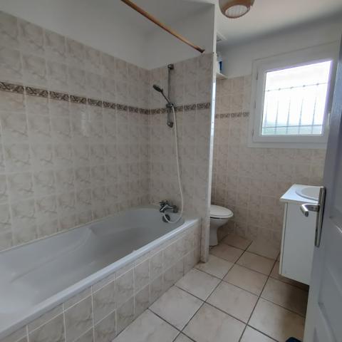 Maison  5 pièce(s)  4 chambre(s)  128.67 m²