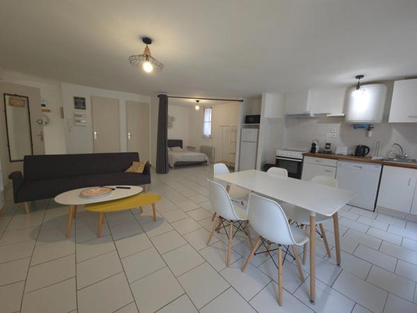 Immeuble à vendre - 2 Appartements - PEZENAS (34)
