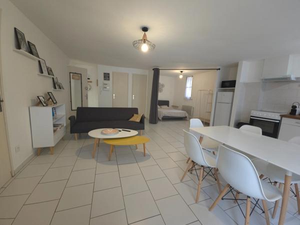 Immeuble à vendre - 2 Appartements - PEZENAS (34)