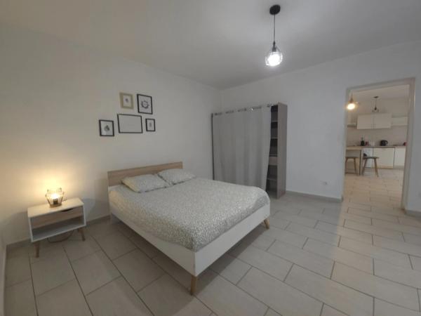 Immeuble à vendre - 2 Appartements - PEZENAS (34)