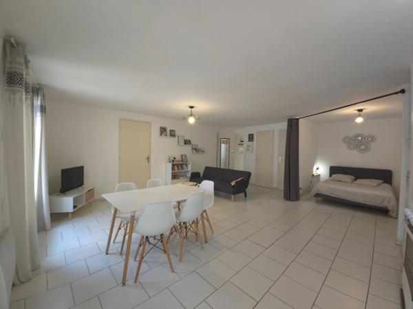 Immeuble à vendre - 2 Appartements - PEZENAS (34)