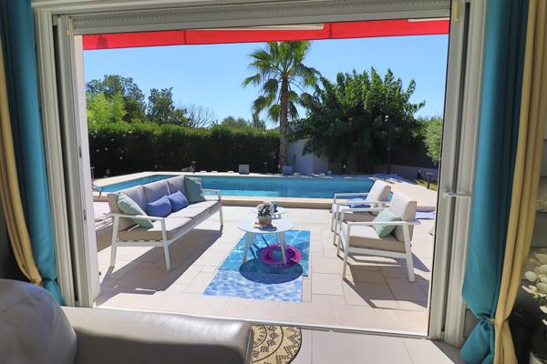 Taradeau: maison T5 + bureau sur 700m2 avec piscine