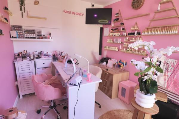 Taradeau: maison T5 + bureau sur 700m2 avec piscine