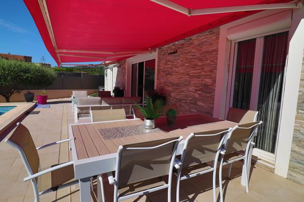 Taradeau: maison T5 + bureau sur 700m2 avec piscine