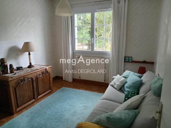 Maison à LES CLOUZEAUX, 85430 - 5 pièces 200m²