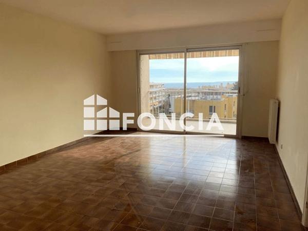 Location Appartement 4 pièces 84 m² - 77 AVENUE RAOUL DUFY - ENTREE A Nice 06200