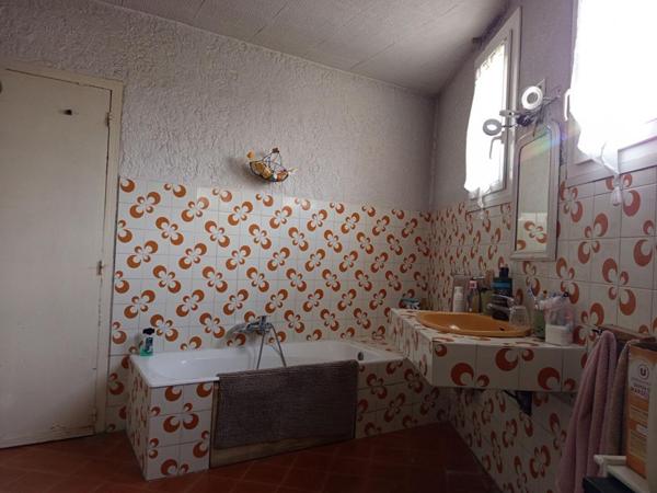 Appartement 101m², 3 chambres avec jardin arboré Malataverne 159 000HAI