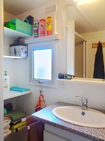 Beauzac(43), mobil - home de 26 m2 habitables, 1 chambre, sur 138 m2 de terrain
