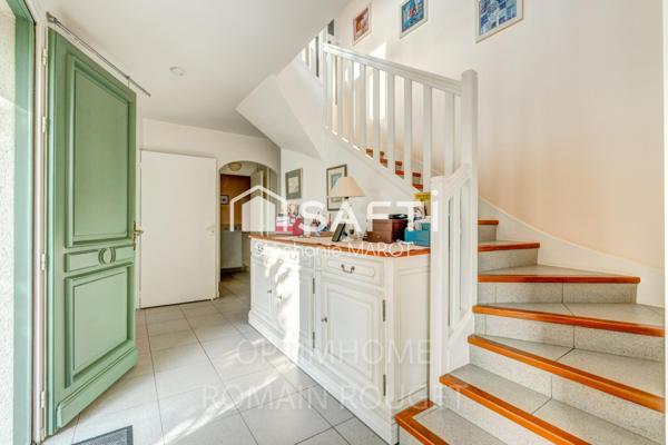 Montesson Village - Maison 8 pièces avec grand jardin