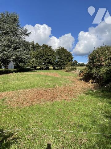 LA CHAPELLE D'ANDAINE, parcelle de terrain à bâtir de 1328 m²