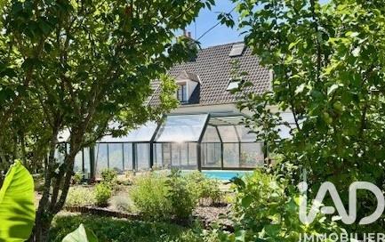 Maison à vendre 6 pièces 221,32 m² Saint-Amand-Montrond