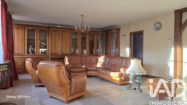 Maison à vendre 6 pièces 221,32 m² Saint-Amand-Montrond