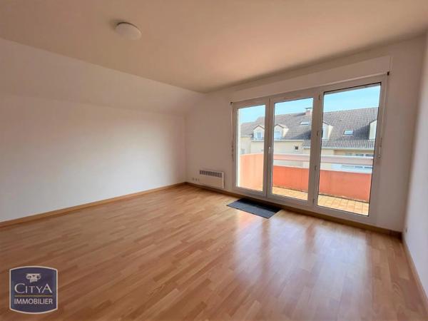 Appartement à louer 2 pièces 47.95m² Villabé (91100)