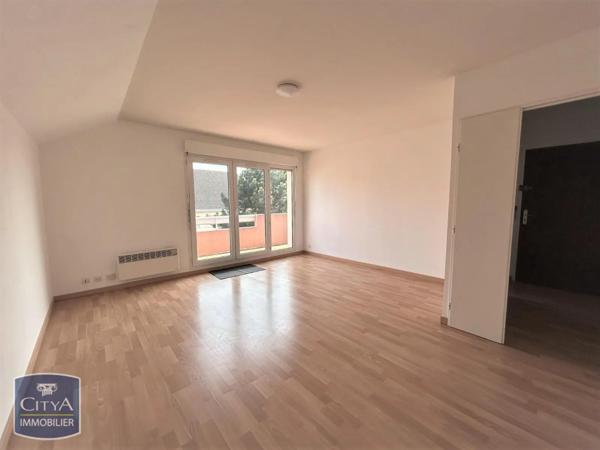 Appartement à louer 2 pièces 47.95m² Villabé (91100)