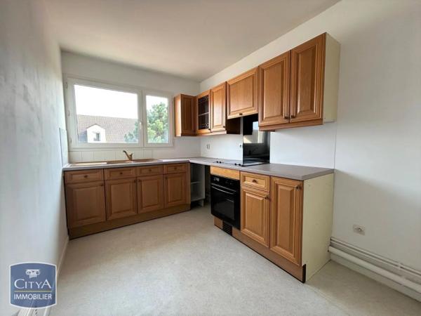 Appartement à louer 2 pièces 47.95m² Villabé (91100)