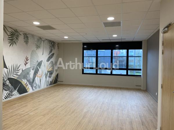 Bureaux à louer ou vendre à Roubaix performance énergétique et accès facile