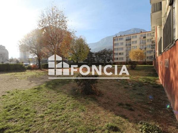 Location Appartement 3 pièces 59.08 m² - 19 RUE GABRIEL PERI Echirolles 38130