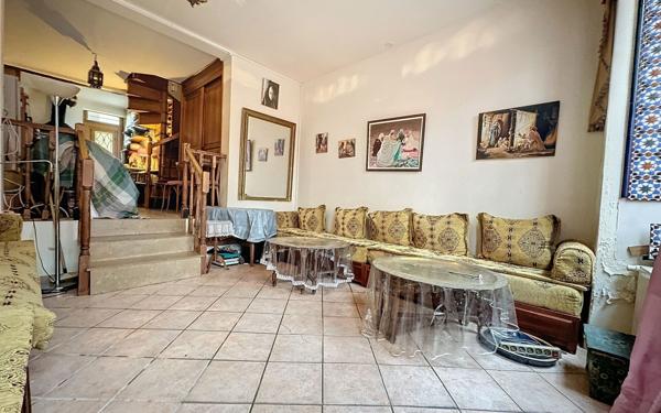 Appartement à vendre    3 pièces • 82 m2 Paris 10