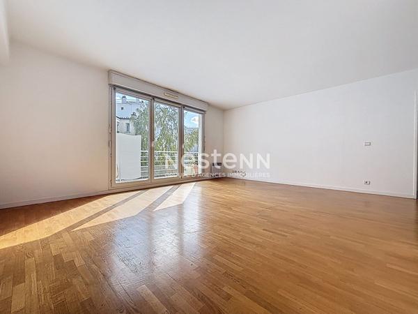 ISSY LES MOULINEAUX - Vente Appartement traversant 4 pièces de 84,61 m² avec une terrasse