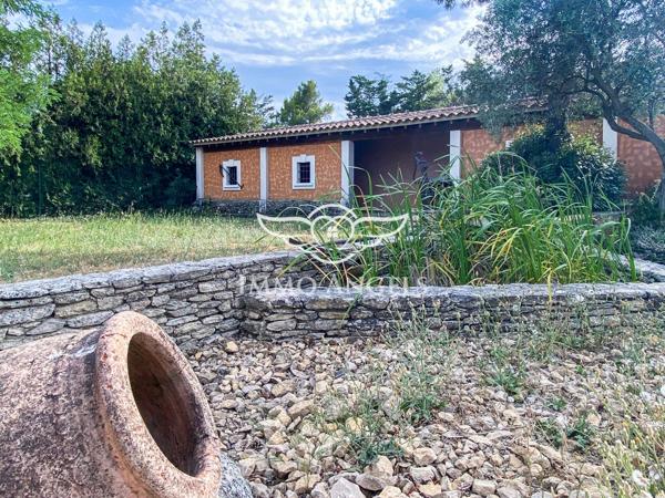 Propriété d'exception avec 2 habitations, dépendances et 10700 m2 de terrain