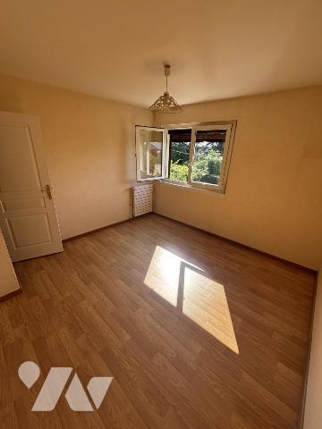 Maison jumelée avec garage