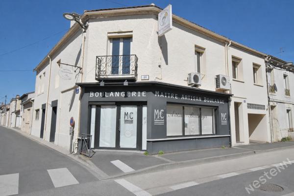 Rare à Bergerac : local commercial + appartement 4 chambres avec garage et extérieur !