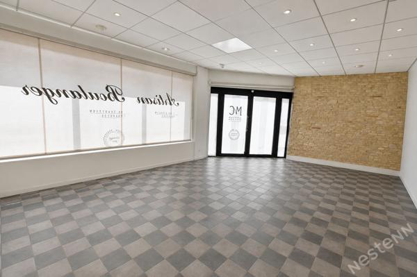 Rare à Bergerac : local commercial + appartement 4 chambres avec garage et extérieur !