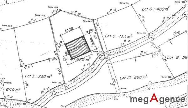 Terrain à CHATEAU-BERNARD, 38650 - 670m²