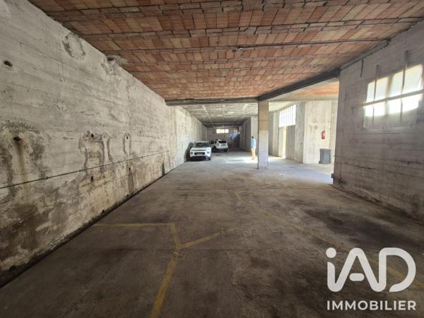 Immeuble à vendre 254,8 m² Le Perthus