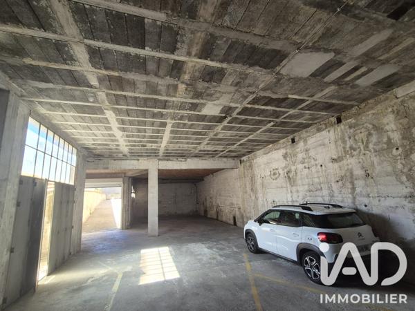 Immeuble à vendre 254,8 m² Le Perthus