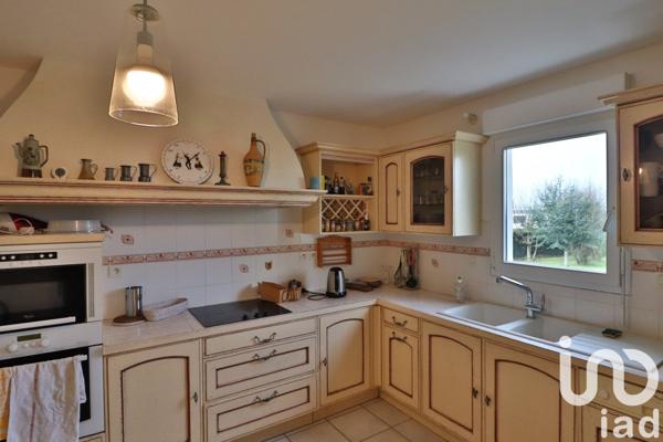 Maison 6 pièces de 136 m² à Carantec (29660)