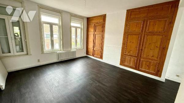 Maison à vendre à Hazebrouck

Maison de ville 156.13m² - 364m² de parcelle 
Ancien  cabinet ...