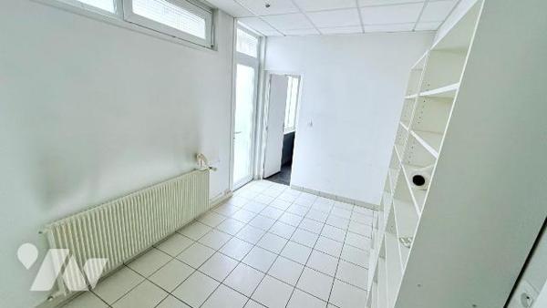 Maison à vendre à Hazebrouck

Maison de ville 156.13m² - 364m² de parcelle 
Ancien  cabinet ...