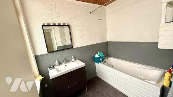 Maison à vendre à Hazebrouck

Maison de ville 156.13m² - 364m² de parcelle 
Ancien  cabinet ...