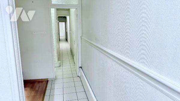 Maison à vendre à Hazebrouck

Maison de ville 156.13m² - 364m² de parcelle 
Ancien  cabinet ...