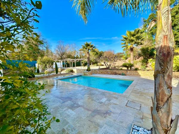 Maison à vendre 12 pièces PUGET SUR ARGENS (83)