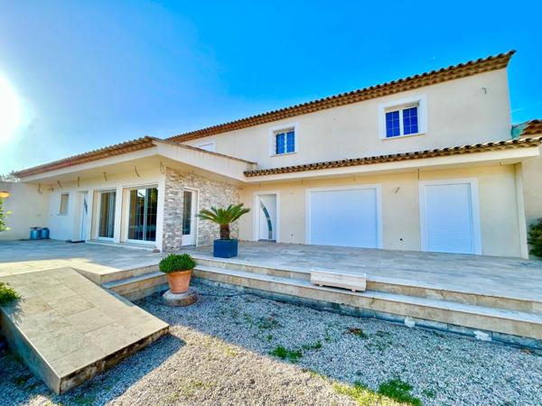 Maison à vendre 12 pièces PUGET SUR ARGENS (83)